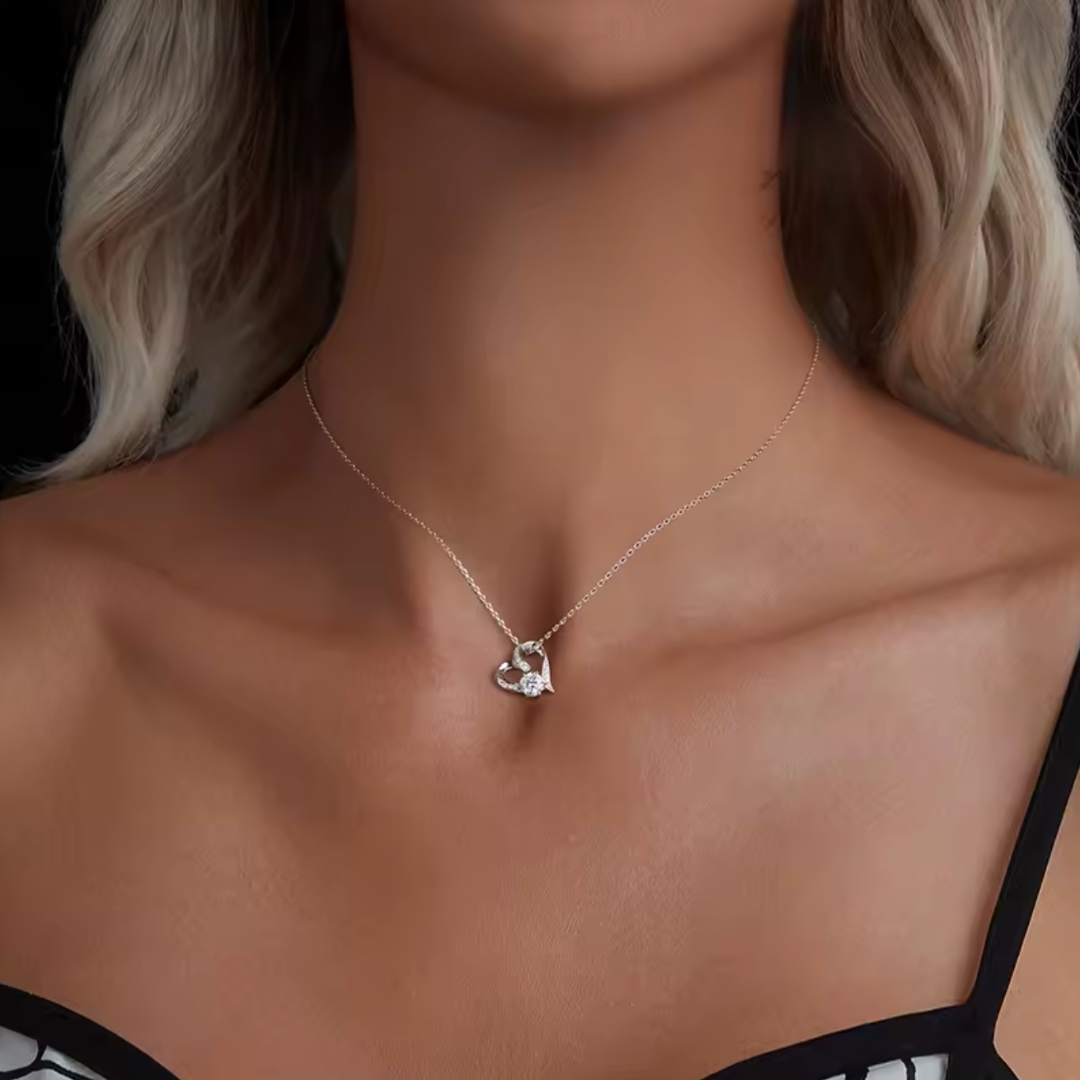 💎 Collana Eterna – L’eleganza dell’amore senza tempo